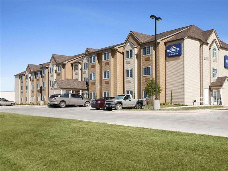 Microtel Inn & Suites Pleasanton Exteriör bild