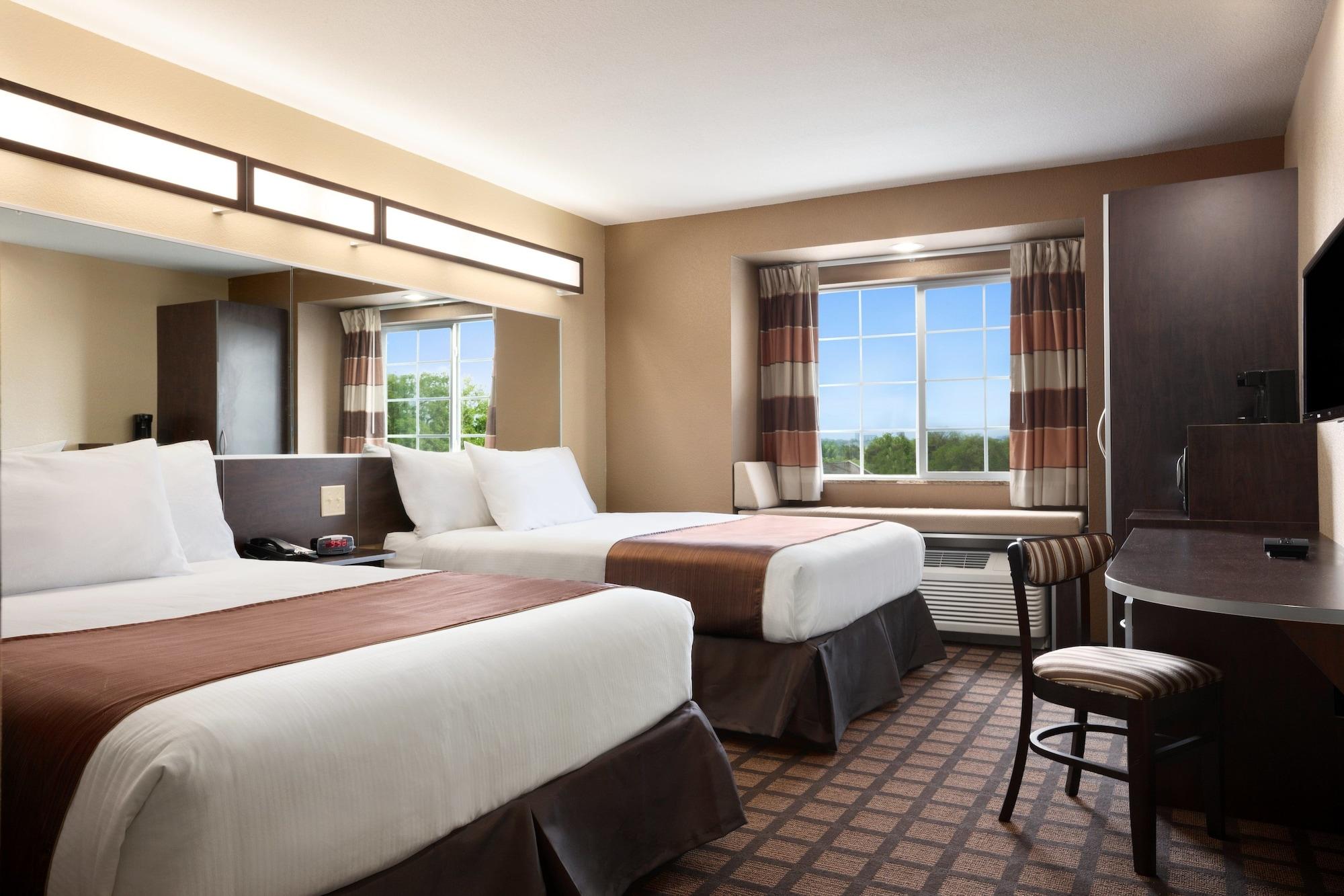 Microtel Inn & Suites Pleasanton Exteriör bild